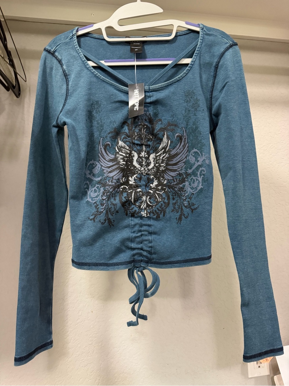 Hot Topic Teal Long Sleeve Ruched Graphic Tee